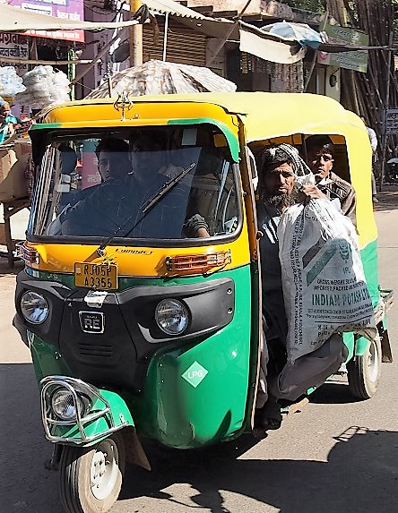 TUC TUC   